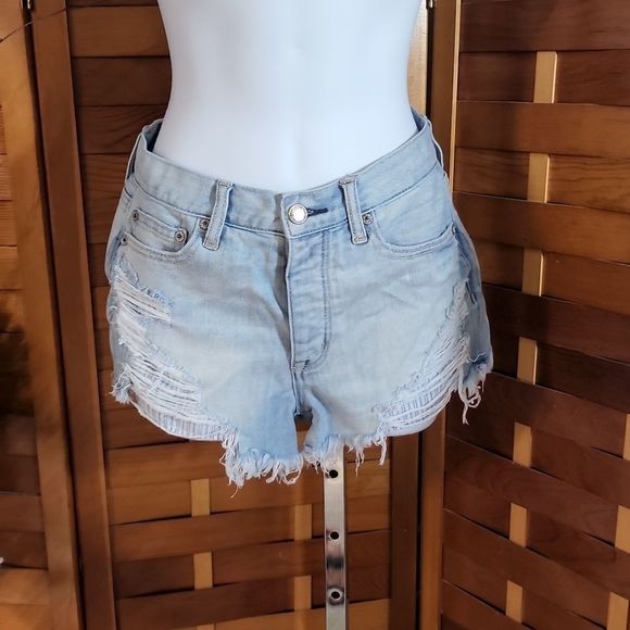 American Eagle high rise denim shorts - Picture 7 of 9
